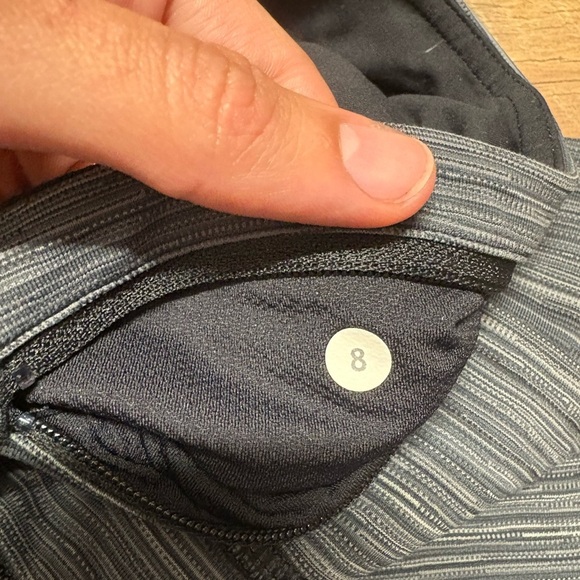 Lululemon Run Inspire Crop 2 Athletic Leggings Size 8 - Picture 2 of 4